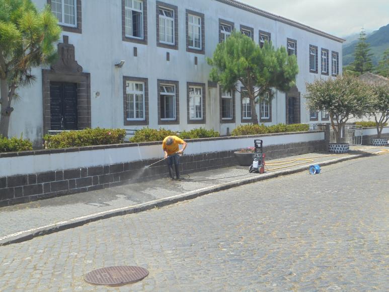 Junta de Freguesia NSR Promove Trabalhos de Limpeza Junta de Freguesia NSR Promove Trabalhos de Limpeza